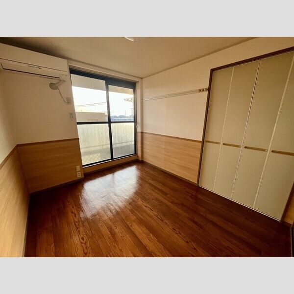 ロイヤルコート203号室 同建物別部屋の参考画像