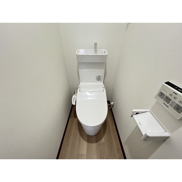 ナカムラビル 温水洗浄便座・上部収納あり