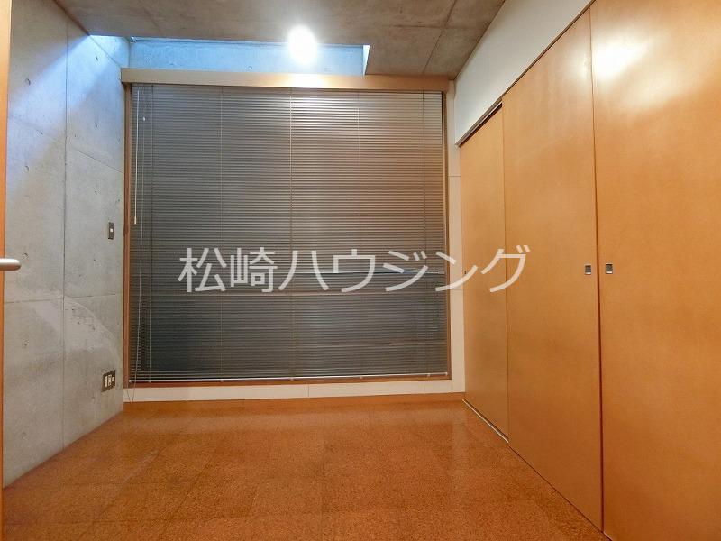 TRINITE Rouge 寝室