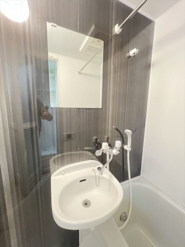 ＣＲＡＳＴＩＮＥ蕨1階 洗面