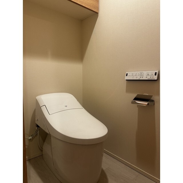 Brillia東中野Park side Hills5階 トイレ