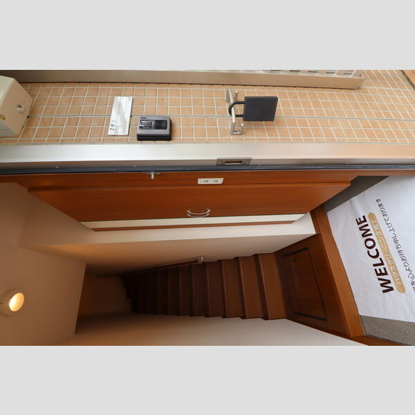 CAPE　KANEKO　A棟205号室 玄関