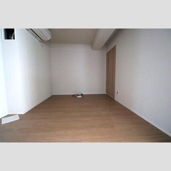 サンジョイアゼロ201号室 洋室5、5帖