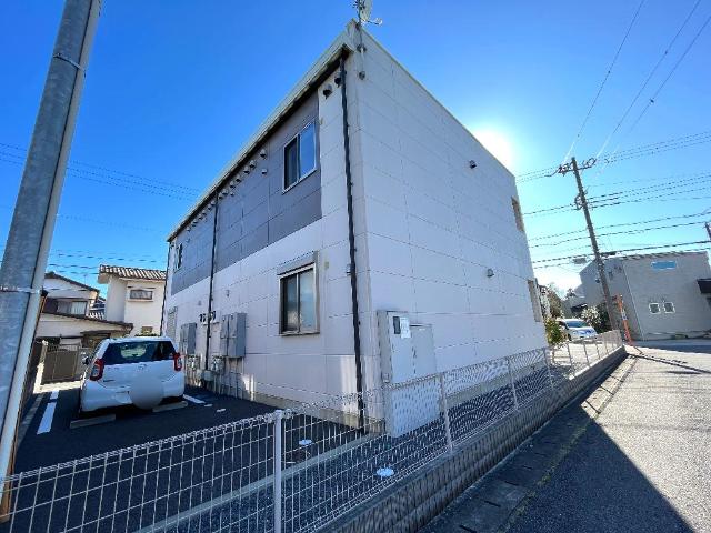 エンブレイス 外観写真（昼）