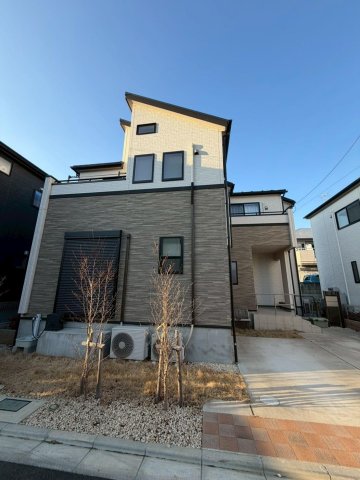 シーズライクガーデン大宮寿能 庭付き一戸建