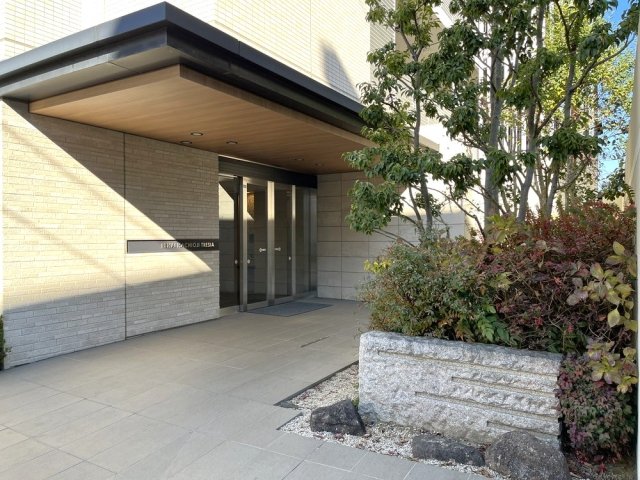 ルネ八王子トレーシア エントランス