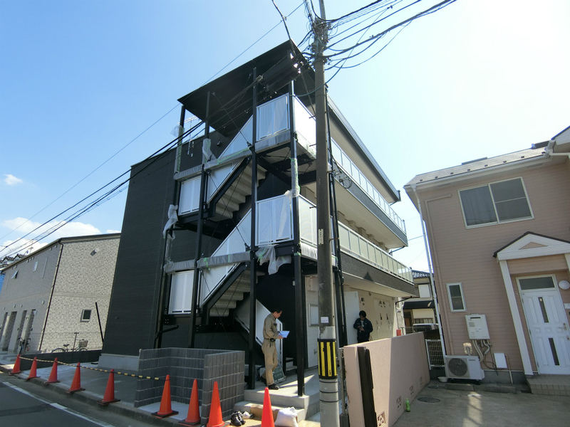 リブリ・アヴニール2階 外観