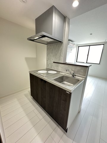 ベイルーム金沢西柴202号室 キッチン