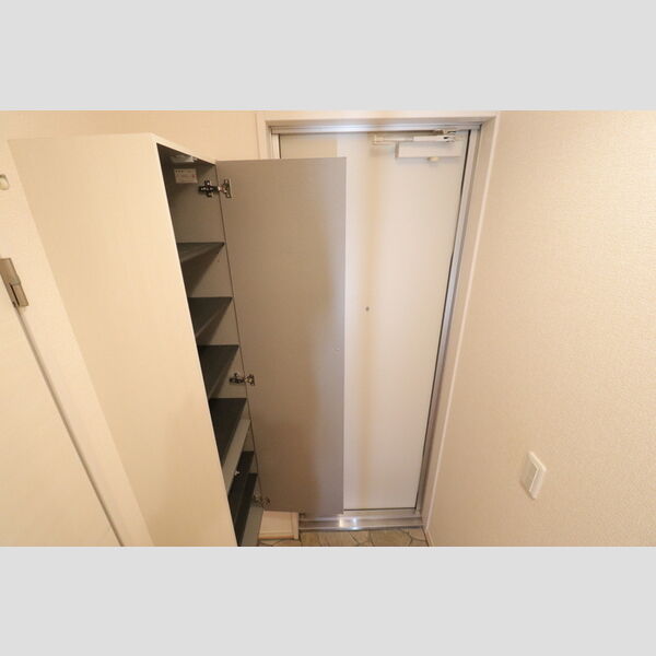 ベルレージュ201号室 シューズボックス