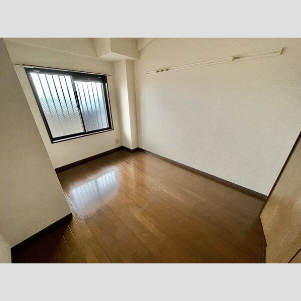 K’Sシャンブル504号室 南側洋室