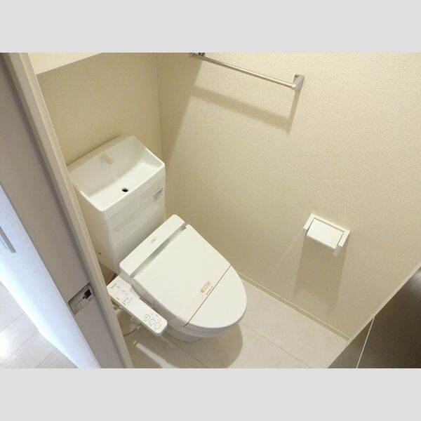 ルシャトーM103号室 温水洗浄暖房便座