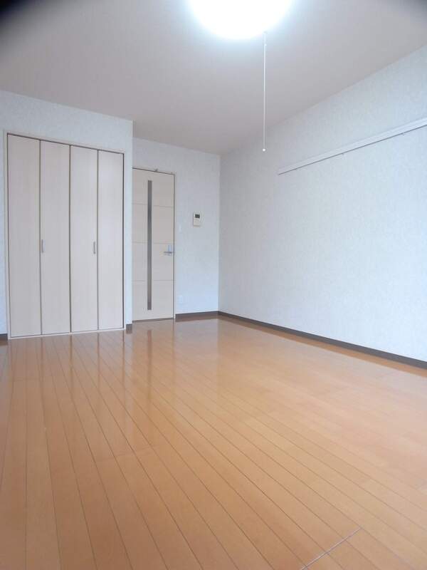 リリックコート長島Ⅱ1階 内観