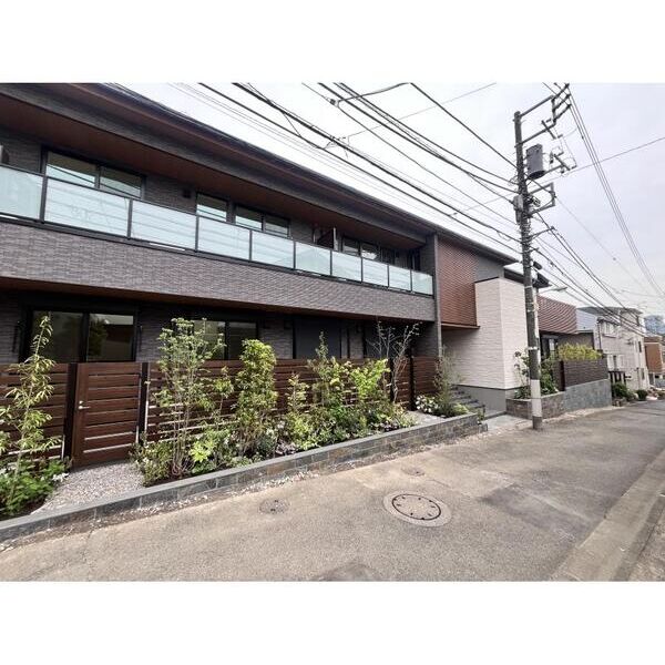 TREE　TOPS　代々木204号室 外観