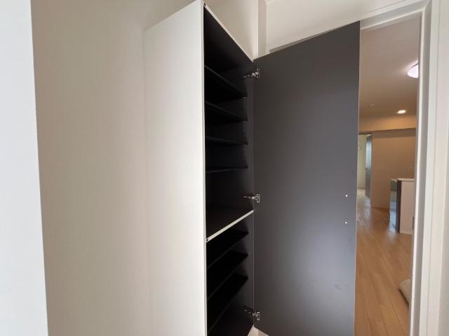 メゾン　ヴェルト 下駄箱