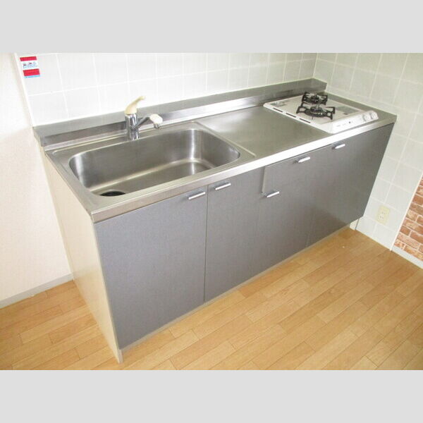 メゾンサンク205号室 システムキッチン