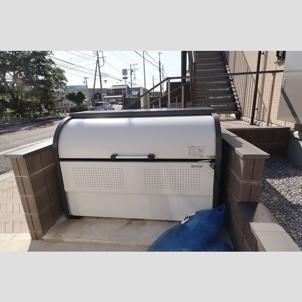 ボア・フォレット207号室 入居者様専用ゴミストッカー