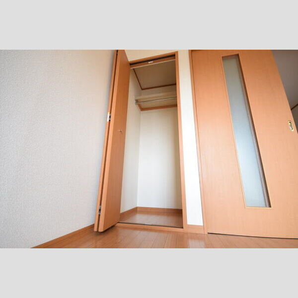 コーワハイム203号室 物入れ