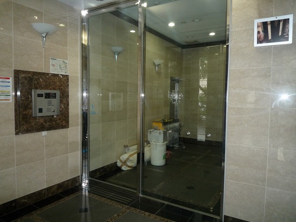 グリフィン横浜・桜木町六番館302号室 エントランス