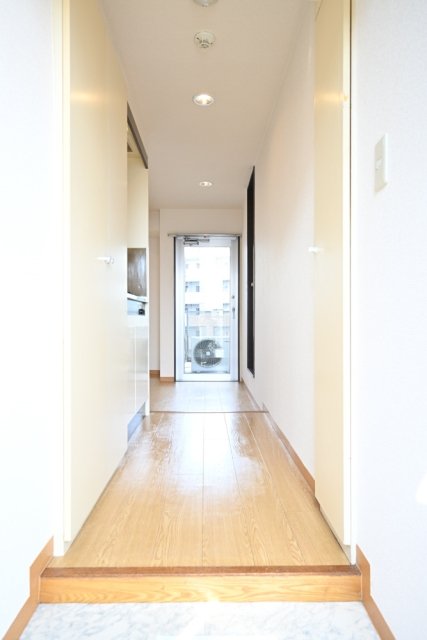 スカイコート浅草国際通り 玄関