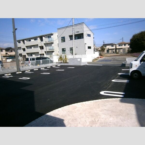 Le blanc Ⅱ 駐車場