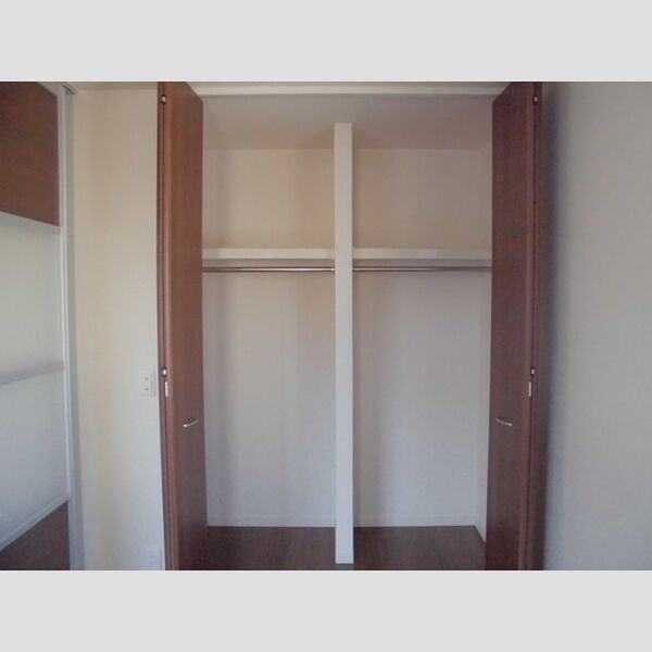 シャルマン 洋室5.15帖　クローゼット