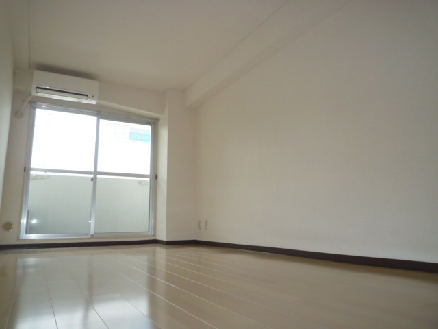 大倉山アーバンライフ リビング