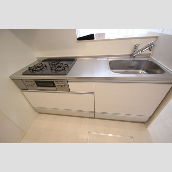 Blumenlied(ブルーメンリート)102号室 対面型システムキッチン