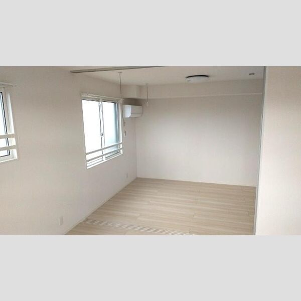 ハイクレア篠崎301号室 洋室6帖