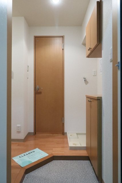 フォルテ西青木 玄関