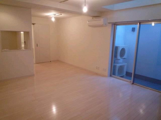 プルーム1階 部屋その他