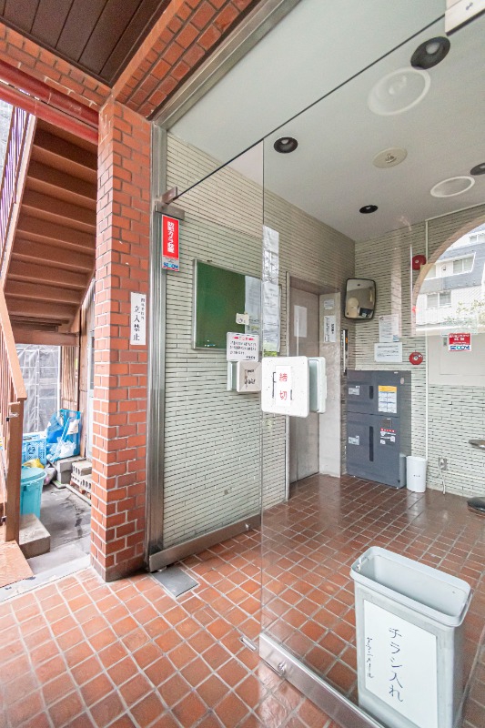 グランメール高田馬場303号室 エントランス