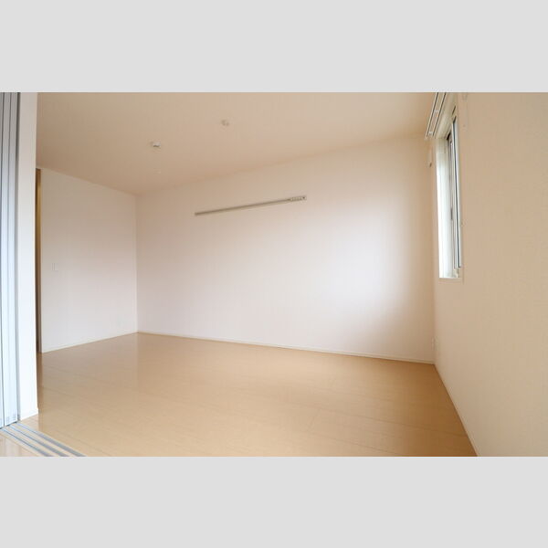 フェリオ・ヴィアーレ102号室 洋室