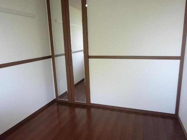 グレイスヴィラ　Ｓ．Ｔ． 洋室４．９帖