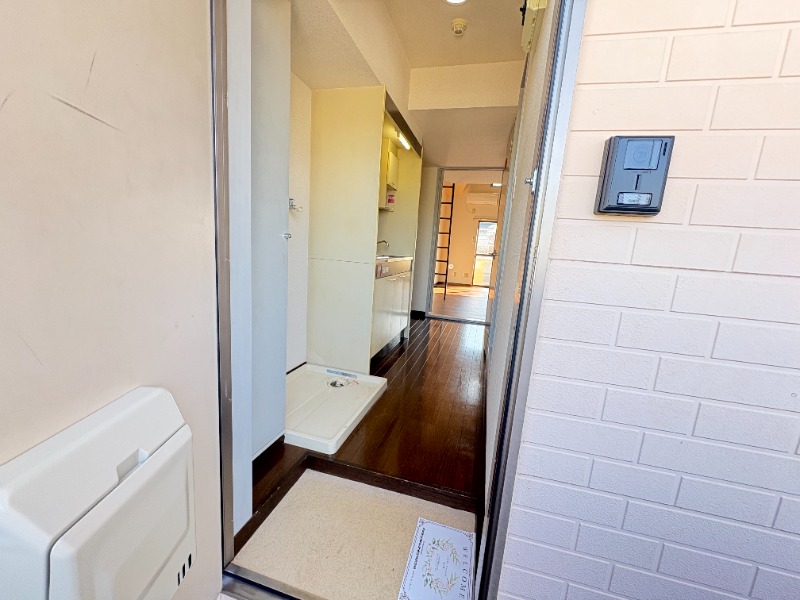 ルーチェブレス赤塚2階 玄関