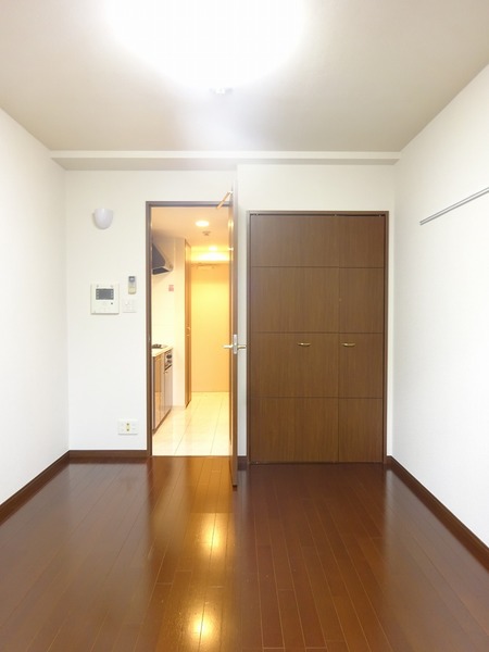 パレステュディオ大森ＷＥＳＴ204号室 リビング