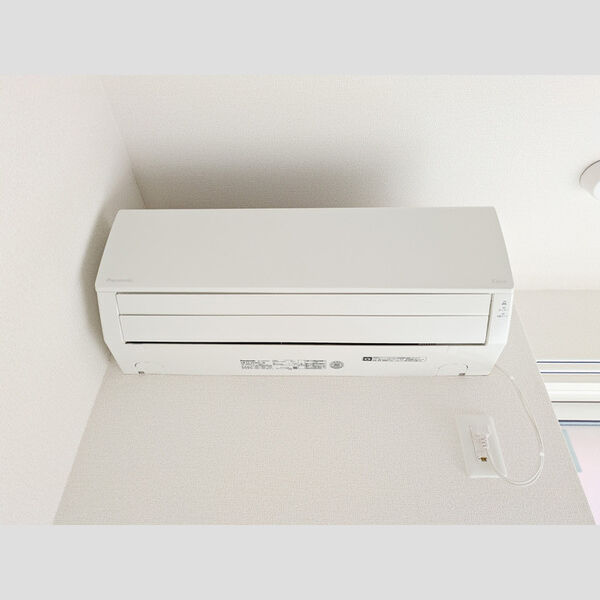 セレスティア西台B102号室 エアコン