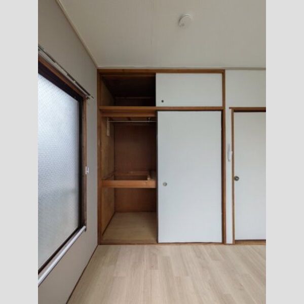 第2フラワーパレス303号室 収納