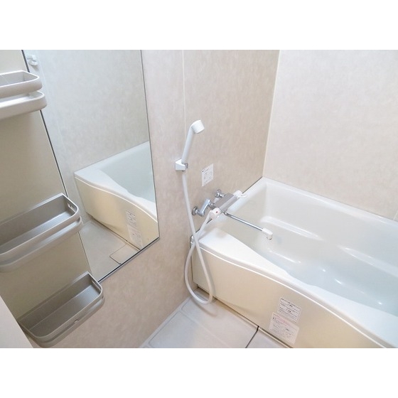 サン・ルミエール 内観