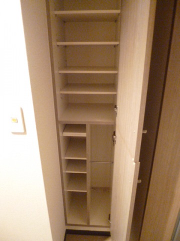 スカイコート西新宿第2302号室 シューズボックス