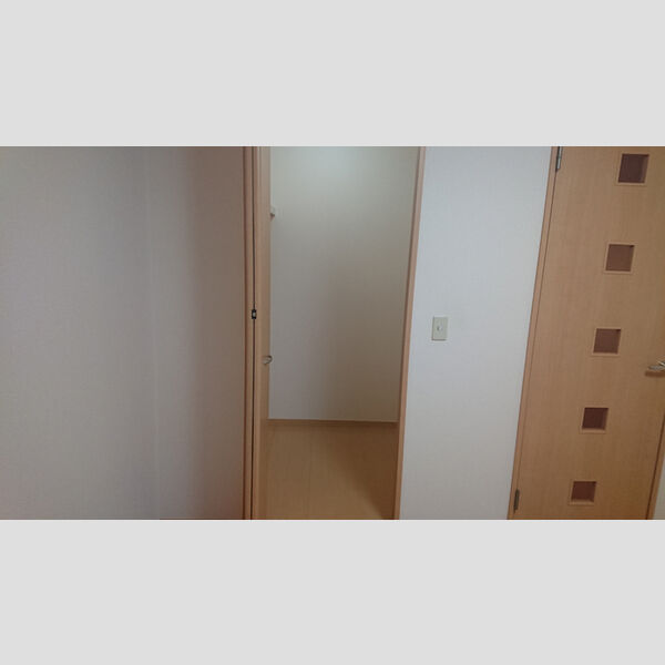 B-クレセント ウォークインクローゼット