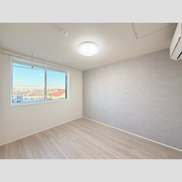 フレジア203号室 洋室にもAC・照明設置済み♪
