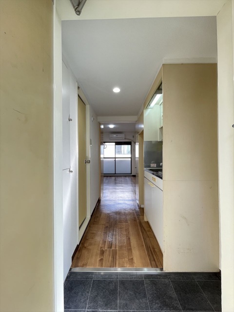 スカイコート鶴見 玄関