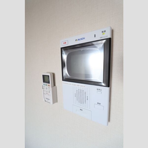 グレースクレスト八潮605号室 アルソック(TVインターホン一体型)