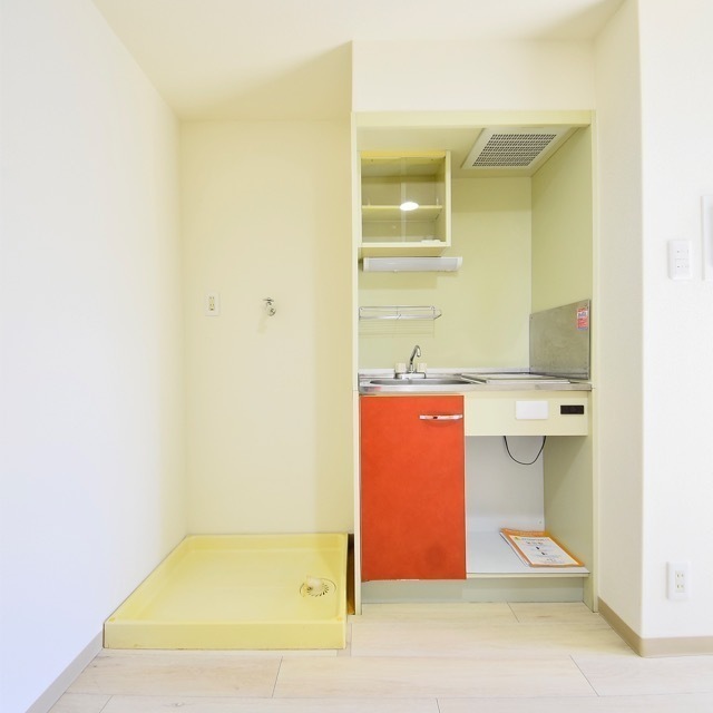 フローラル千歳台2階 同建物別部屋の参考画像