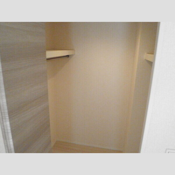 オランジュ103号室 収納