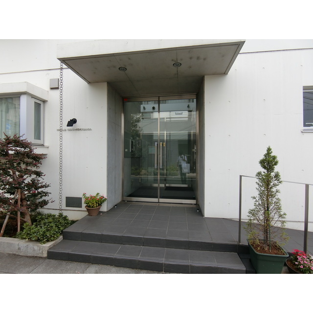 ヒルズ柿の木坂 エントランス