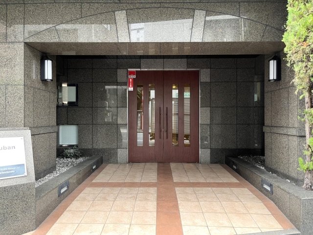 エスコート麻布十番 エントランス