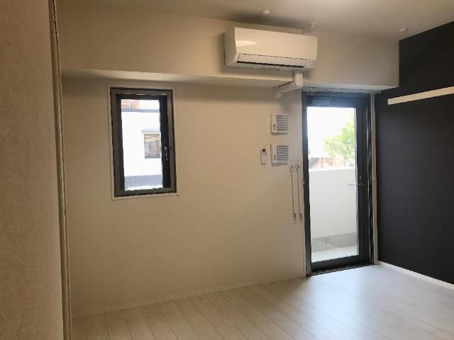 クレスト　タイガー 室内