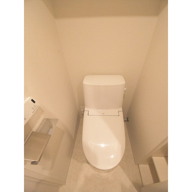 ラクレイス横濱関内0609号室 内観