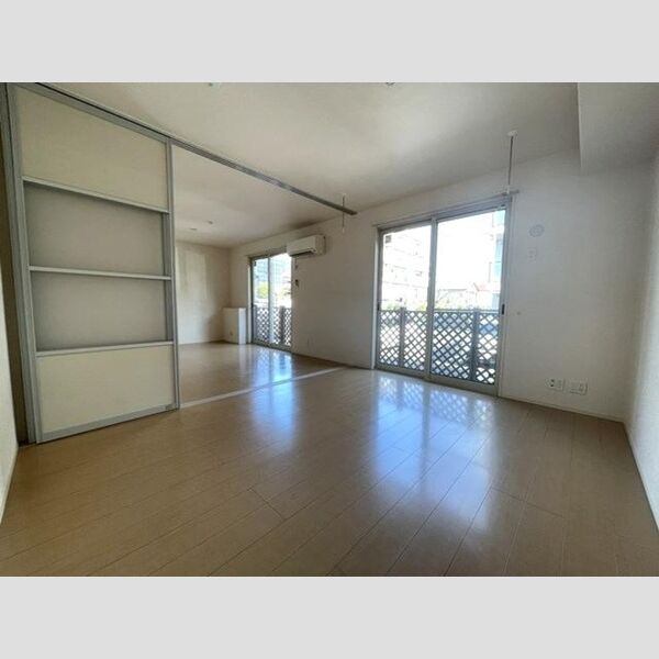 ルーエ　B101号室 洋室　7帖